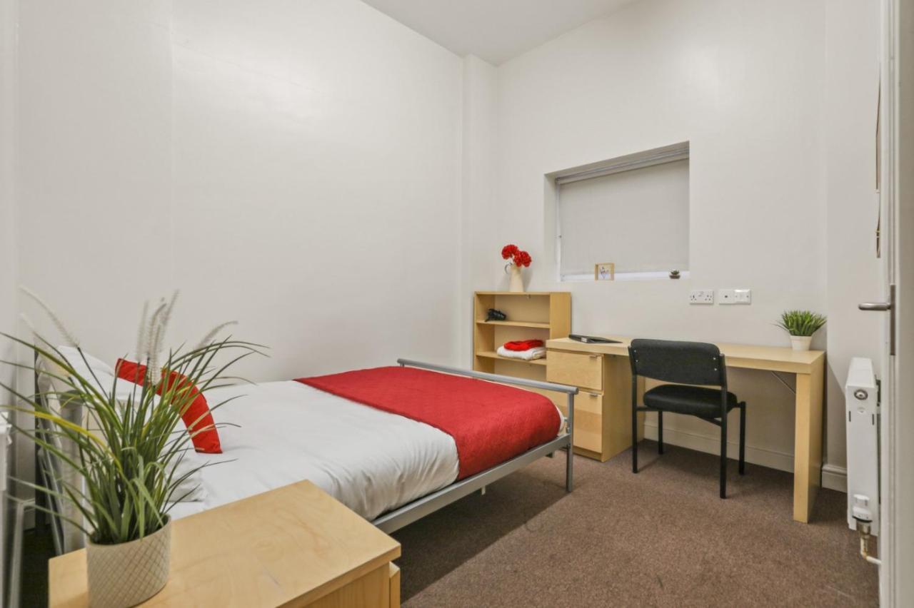 D19 Sangha Hall Leicester Eksteriør bilde