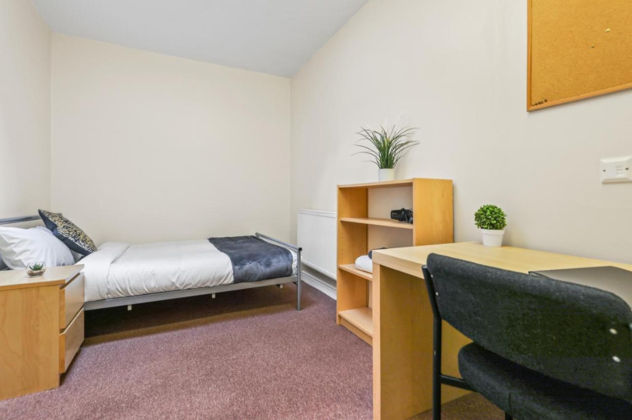 D19 Sangha Hall Leicester Eksteriør bilde