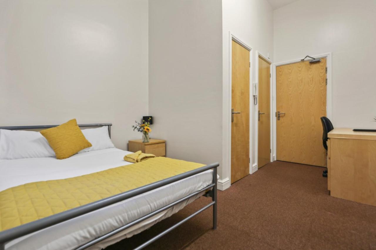 D19 Sangha Hall Leicester Eksteriør bilde